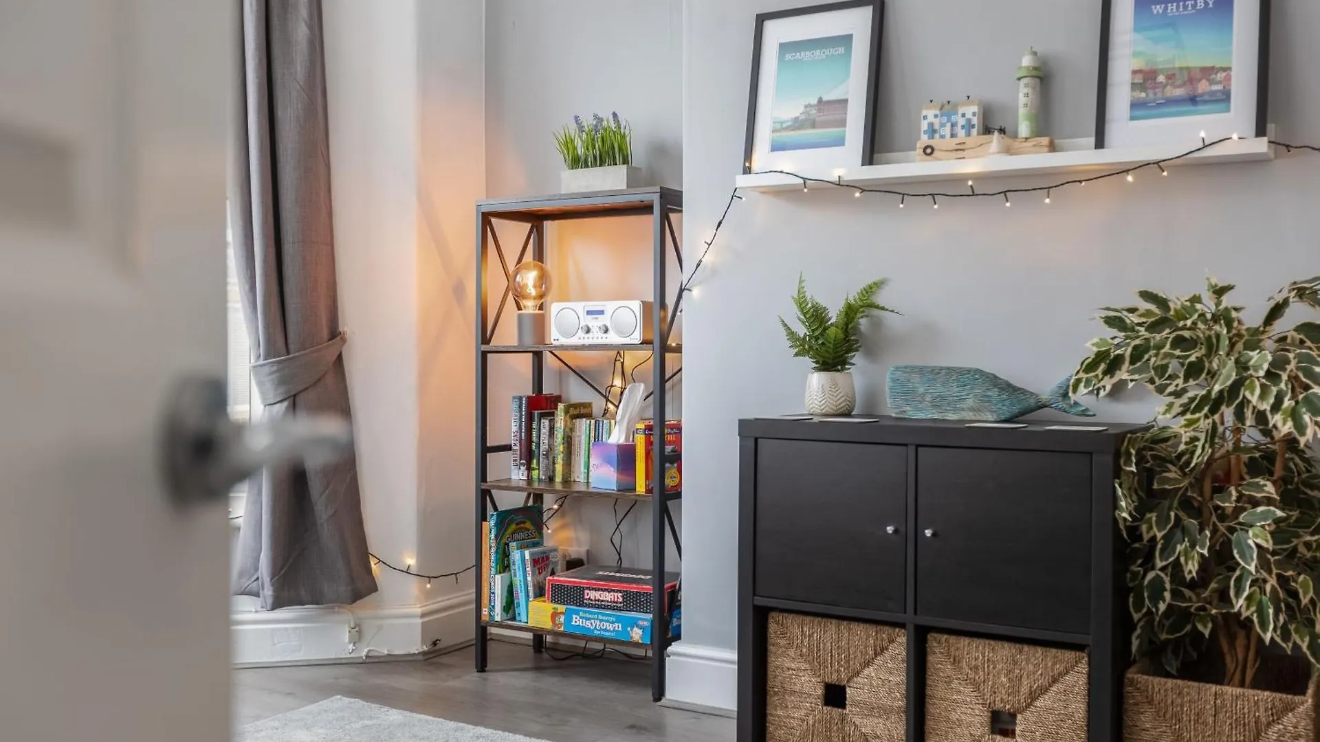 Coastal Escape Close To North Bay- Pet Friendly Scarborough