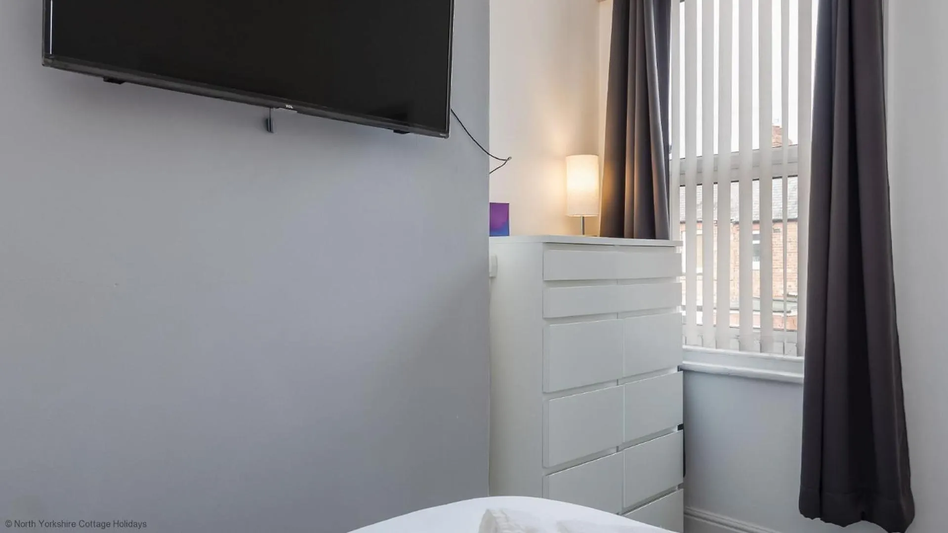 Coastal Escape Close To North Bay- Pet Friendly Scarborough