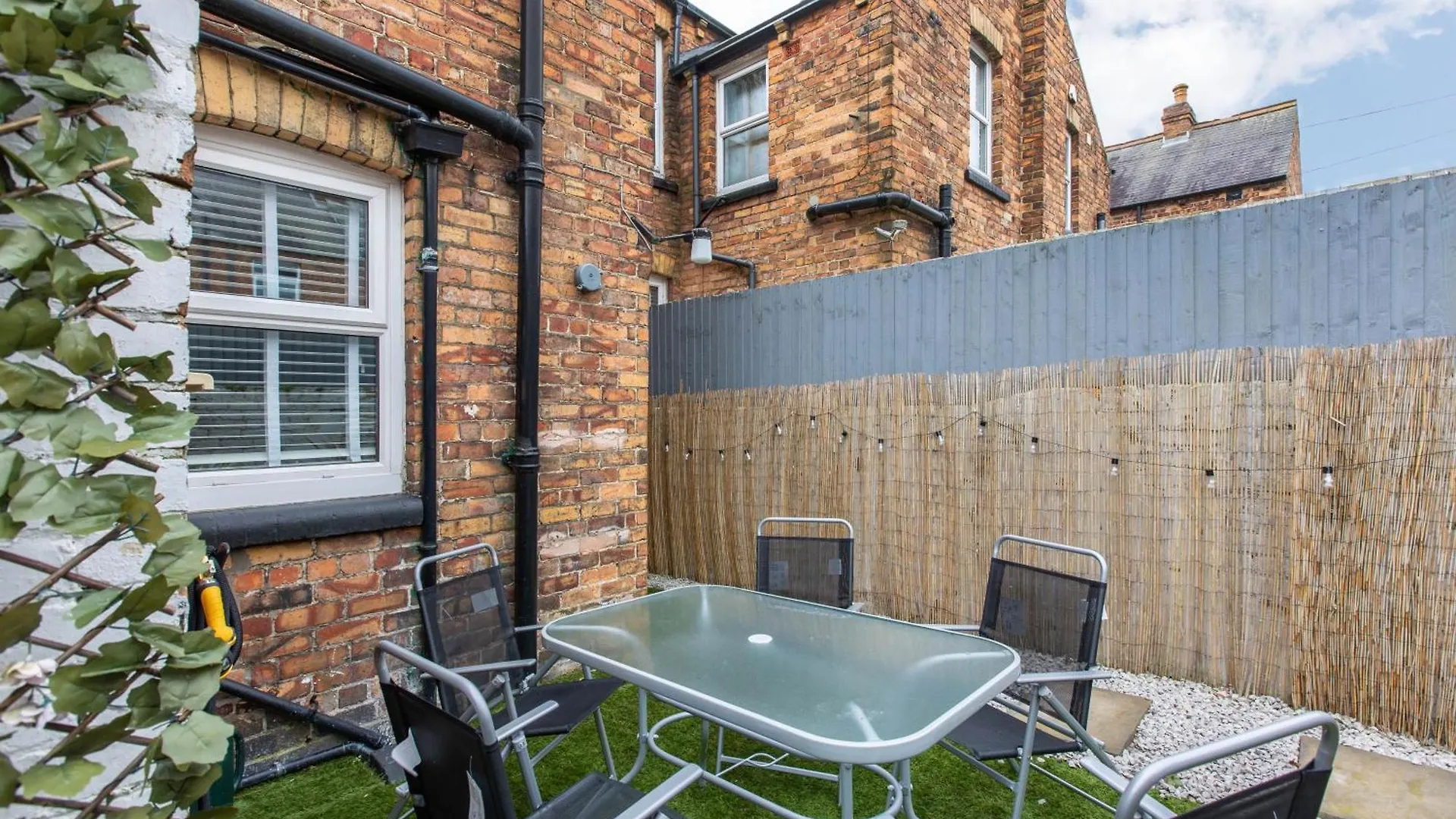 Coastal Escape Close To North Bay- Pet Friendly Scarborough 0*,